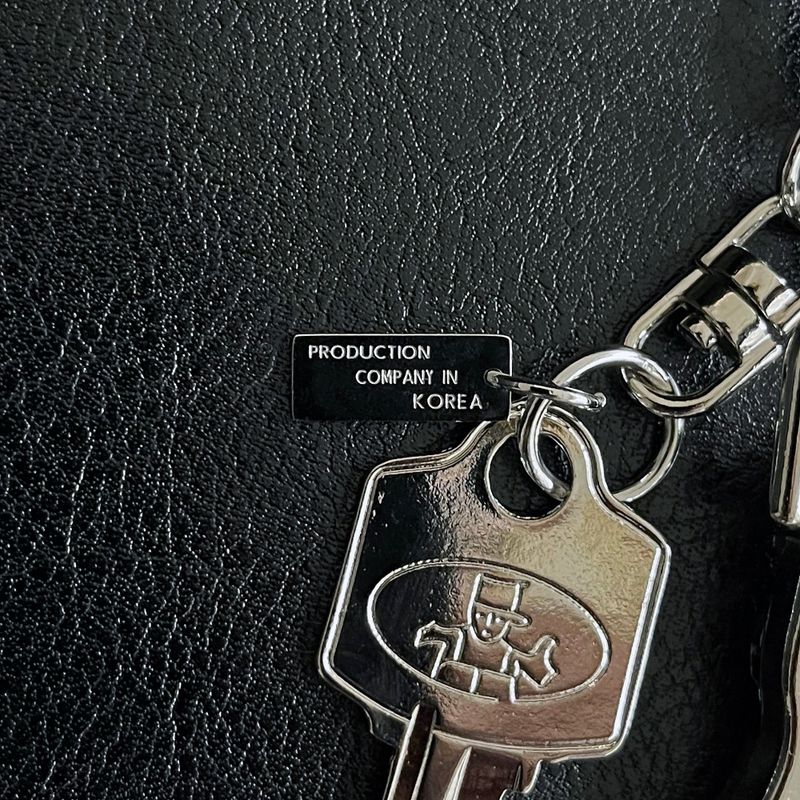 BYATTENTION Leather Keyring (2 colors)