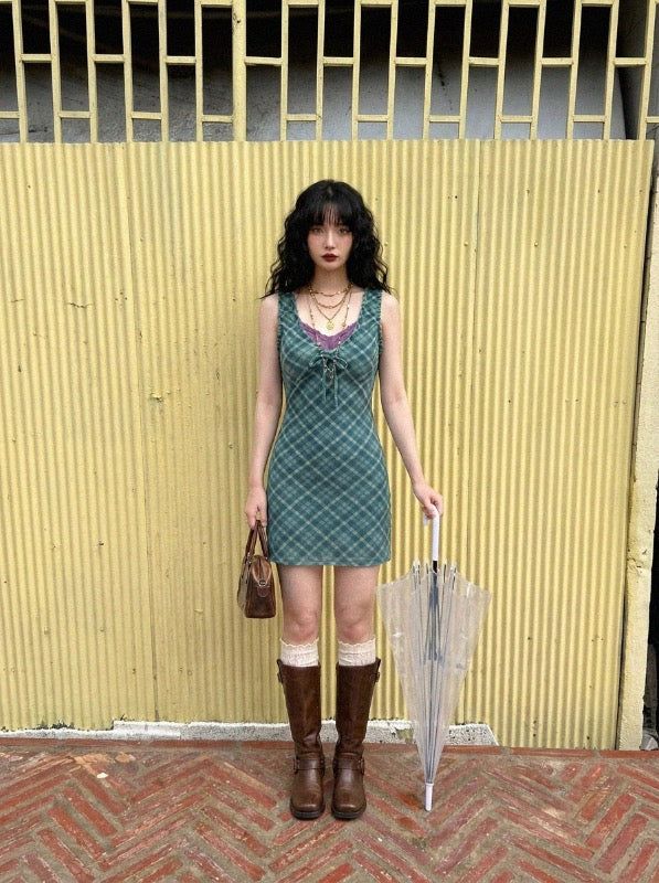 VIVIC（ビビク）の「EVERGREENTY CHECK RIBBON MINI DRESS（Dresses）」