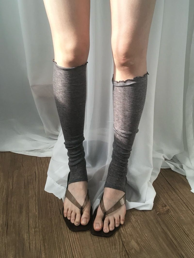 moroi（モロイ）の「See-through leg warmer（Fashion Accessories）」