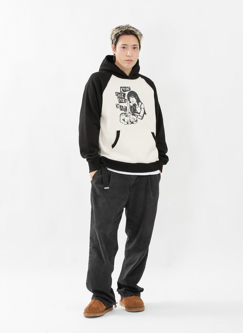 COZY CAT RAGLAN HOODIE (BLACK BEIGE)