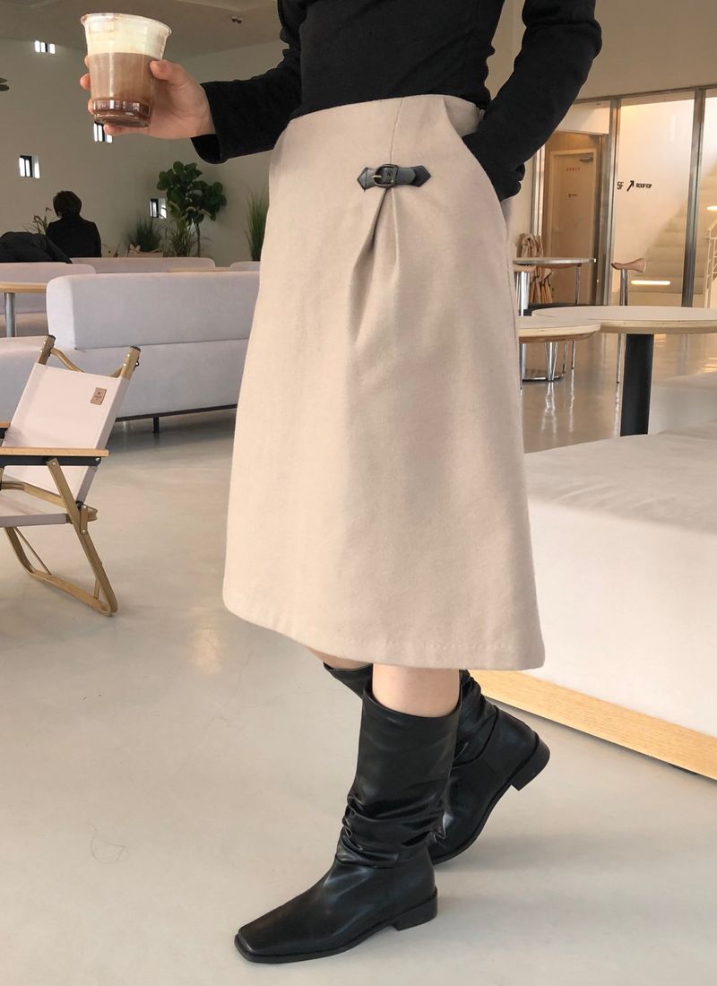 Arco iris(アルコイリス)の「Ancient buckle midi skirt(Skirts)」