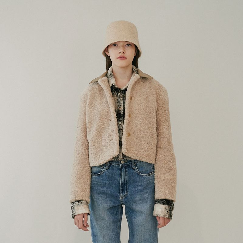 LEATHER COLLARED FLEECE JACKET (BEIGE)