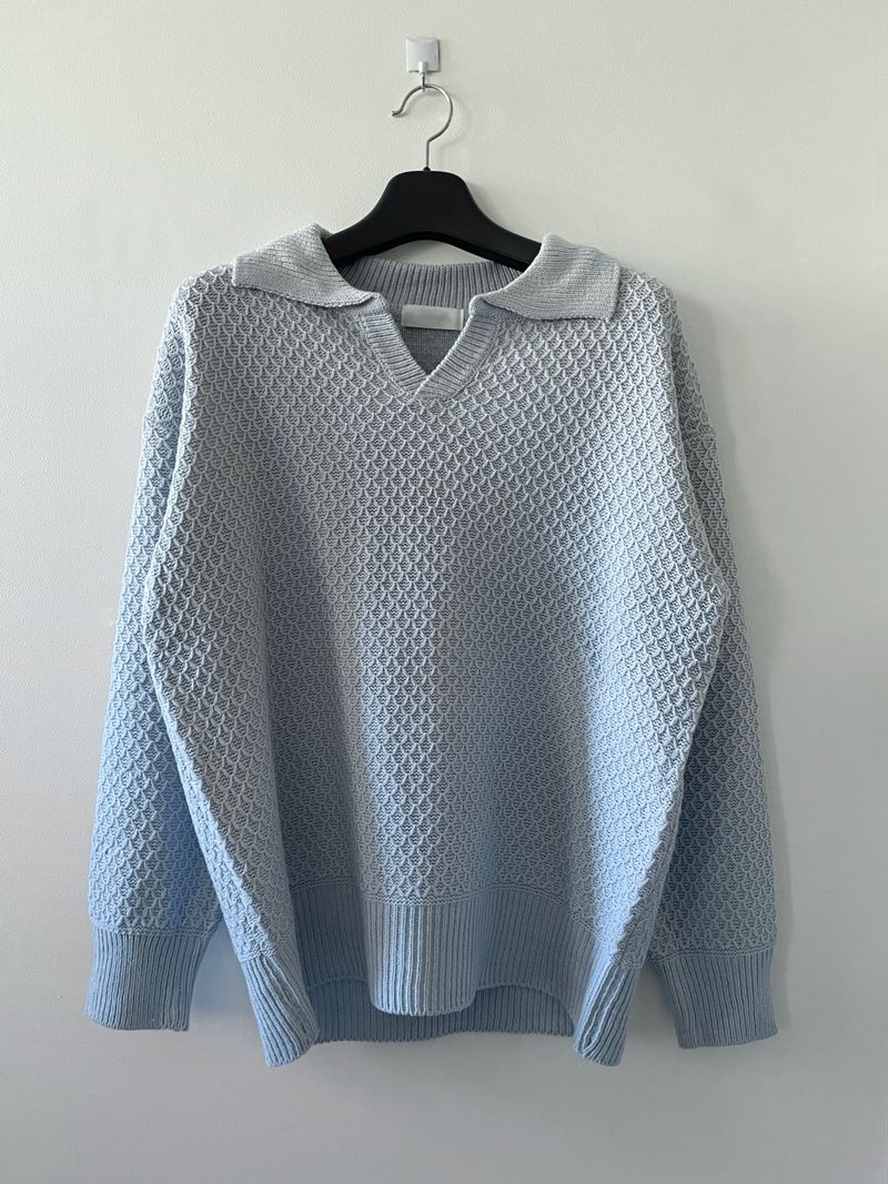 Fish collar soft knit