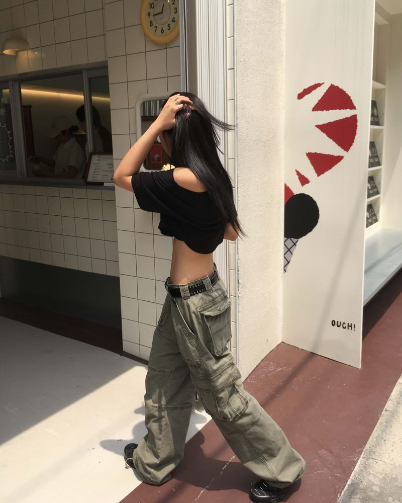 Pigment pocket cargo pants
