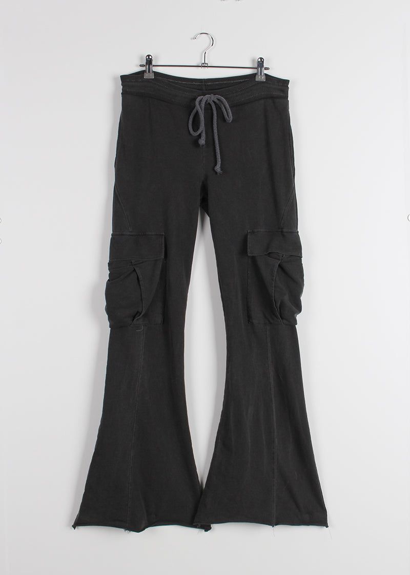 WASHING CARGO BOOTS CUT PANTS