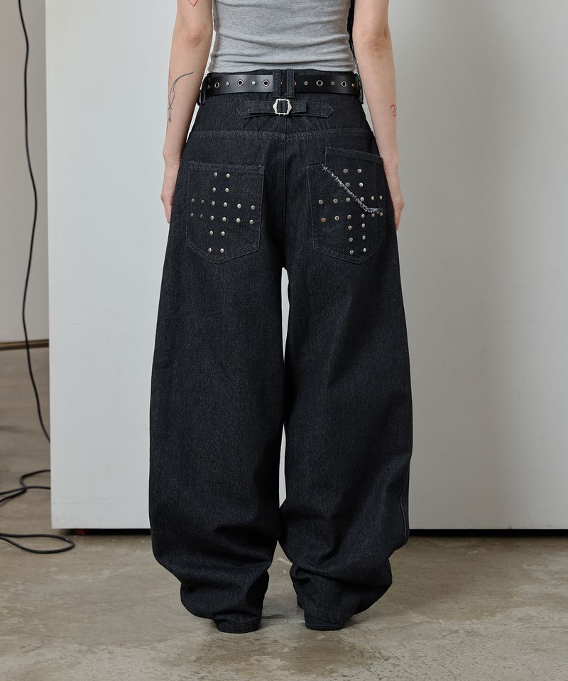 ODDSTUDIO（オッドスタジオ）の「Cross Stud Curved Denim Pants - BLACK（Pants）」