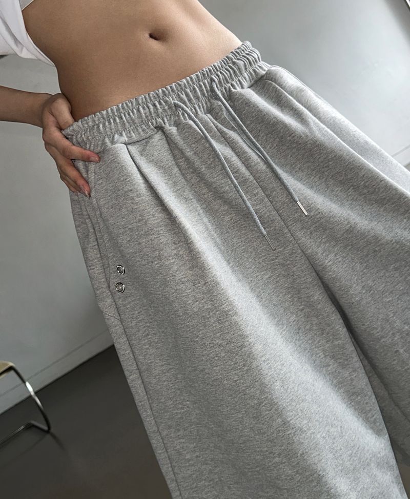 CCORTTI（コルッティ）の「ブルーニ アイレット スタッド バミューダ ショーツ 3カラー（パンツ）」