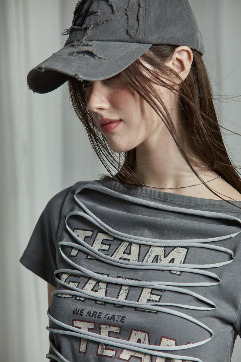 TEAM SHORT SLEEVED T-SHIRT