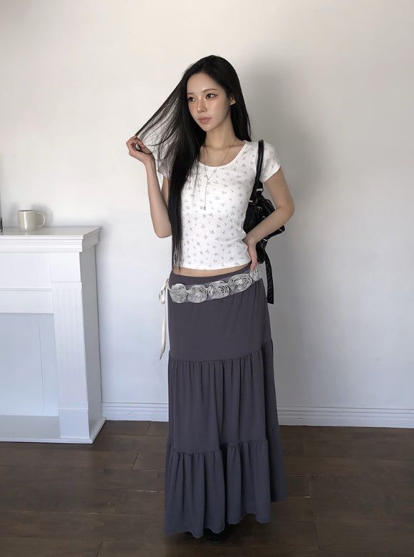 エルタパンチングフラワー半袖Tシャツ