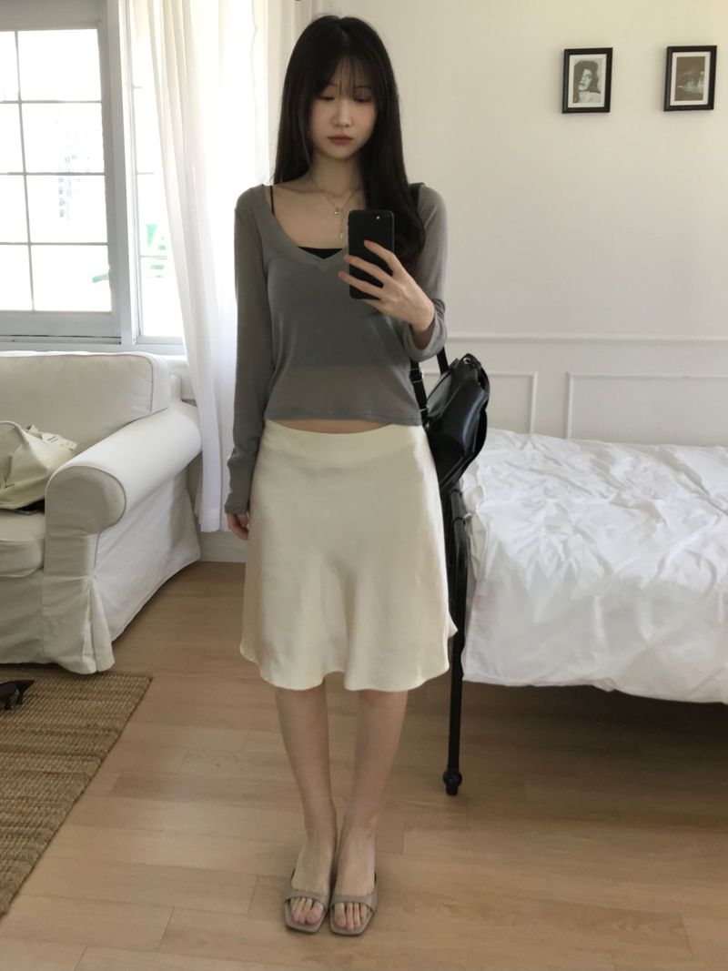 Glue Satin Midi Skirt (2 colors)