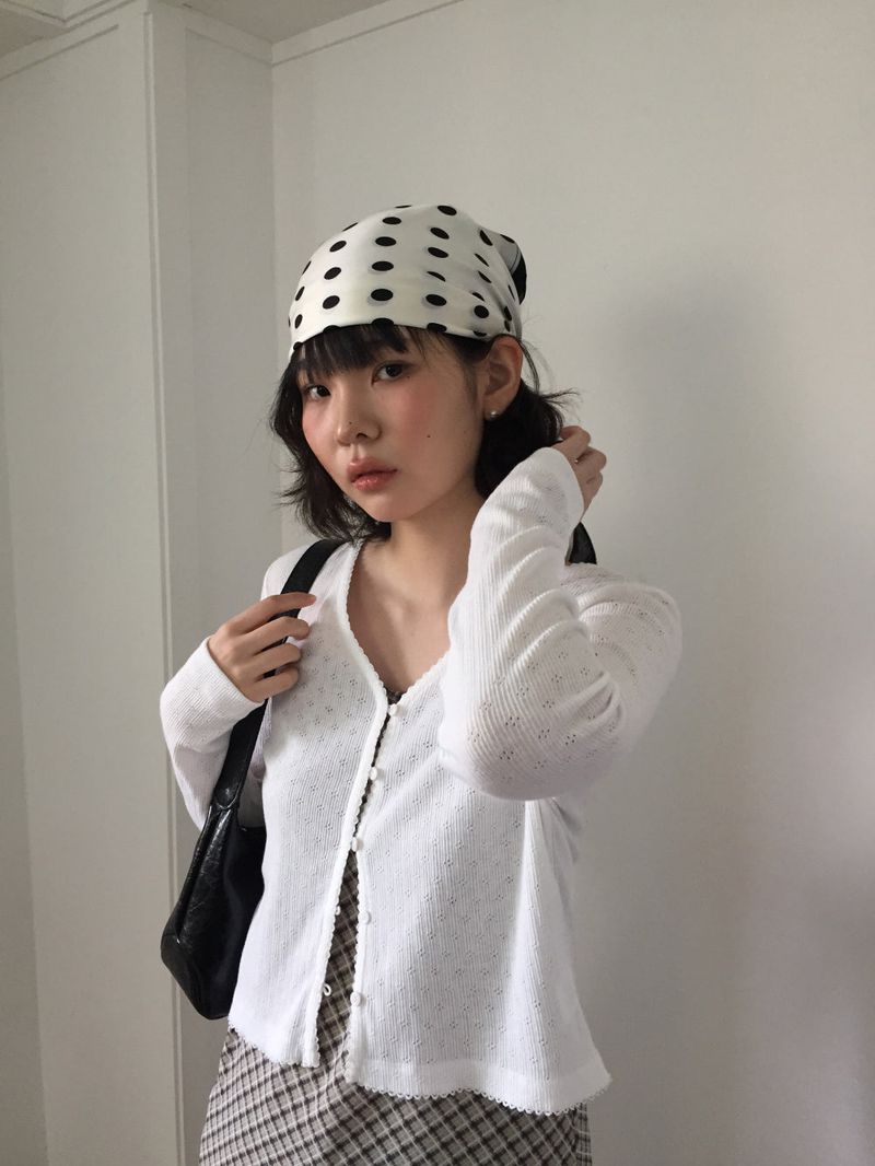 Vertical punching v-neck cardigan (4color)