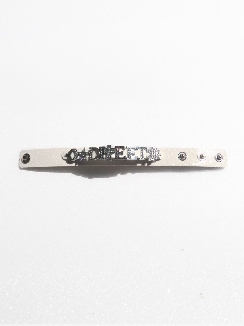 グリッタートイレターブレスレット