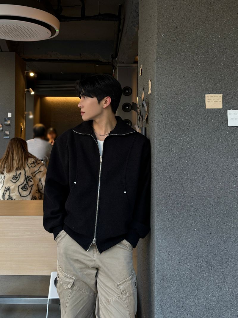 Remind knit zip up