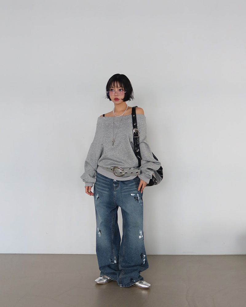 Ball stud off-shoulder sweatshirt
