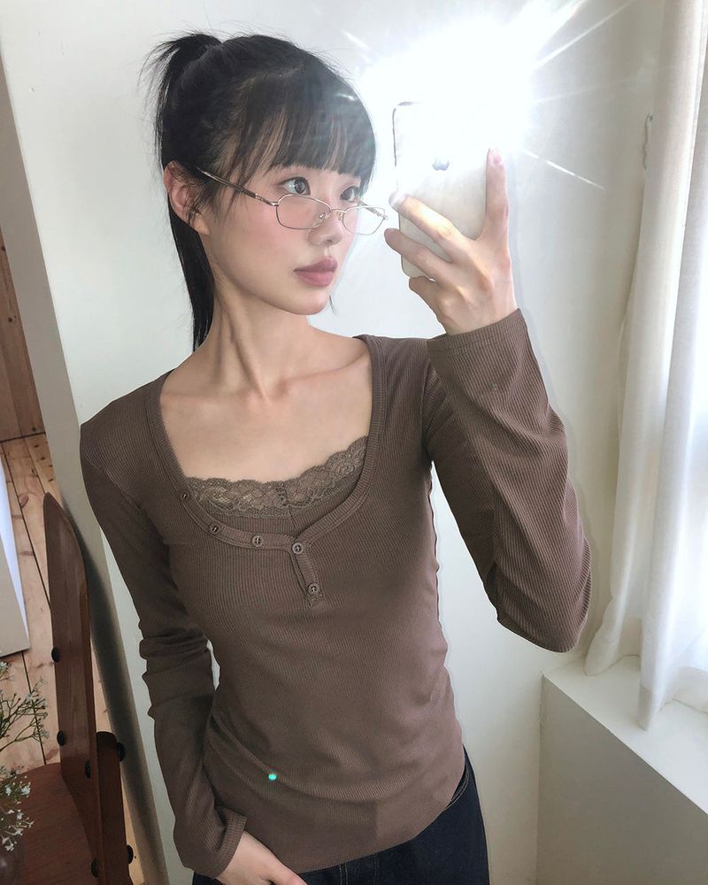 [MADE] Neube Lace Point Button Ribbed Long Sleeve Top 