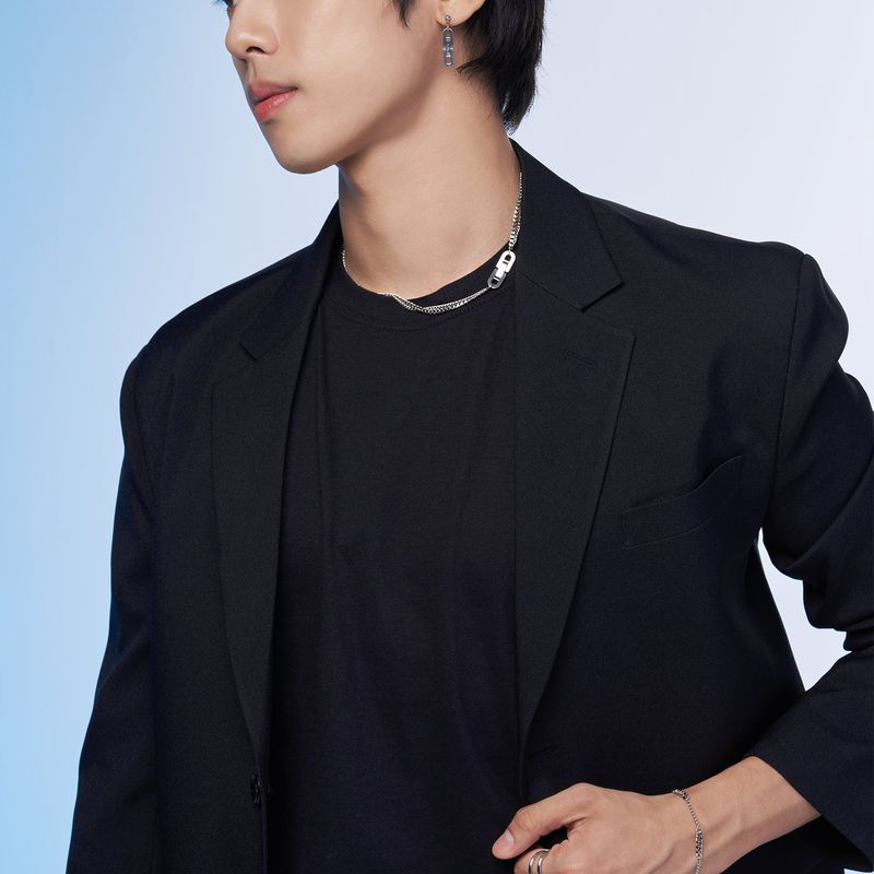 EDGE SLIM NECKLACE
