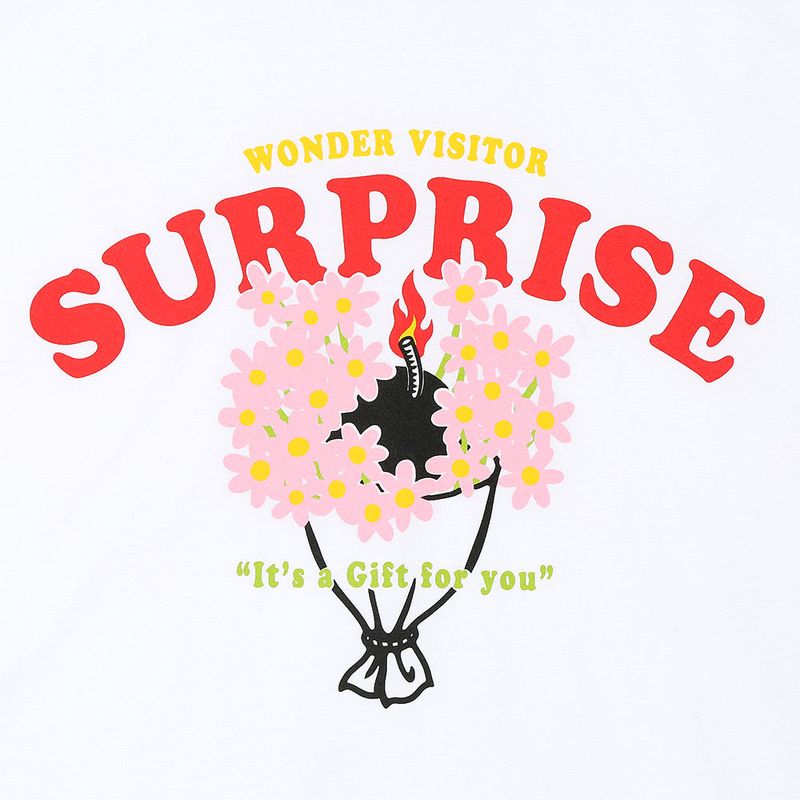 Flower bomb crop T-shirt