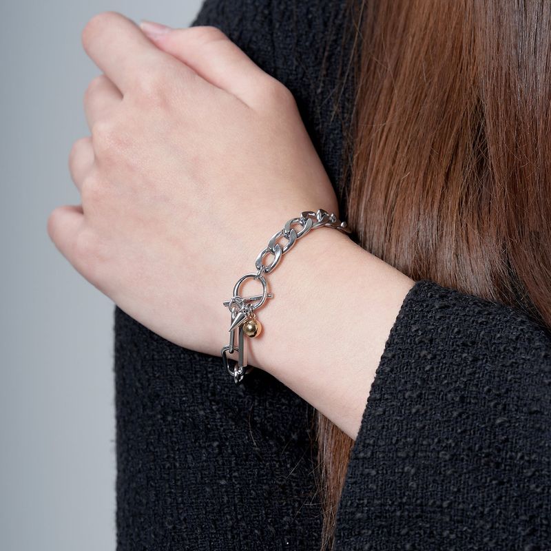 FAVORITE TOGGLE CHAIN BRACELET