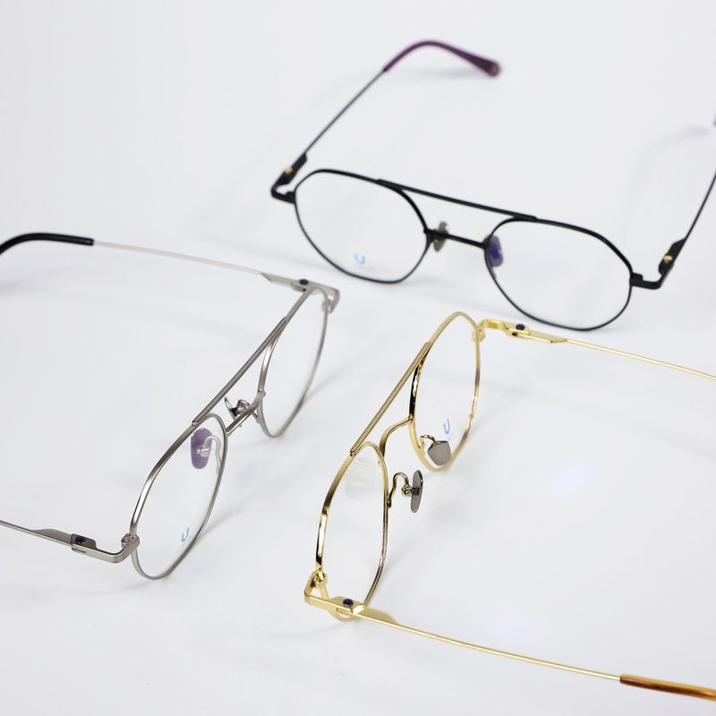 Knouun Round titanium glasses CODE. 103. A Sizzy Gold