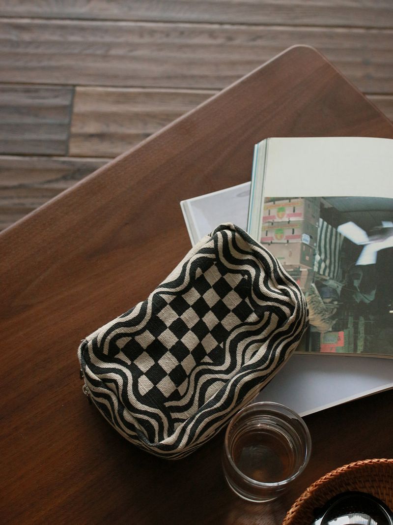 Wavy Pouch Bag - Black
