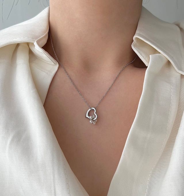 hu Heart pearl combination pure simple necklace (2 color)