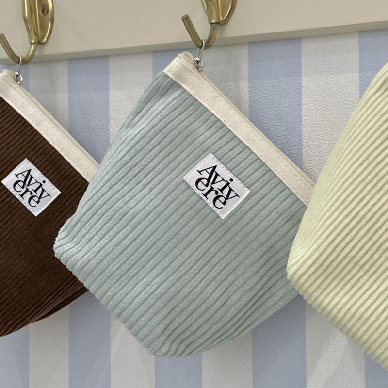 classic pouch_corduroy mint