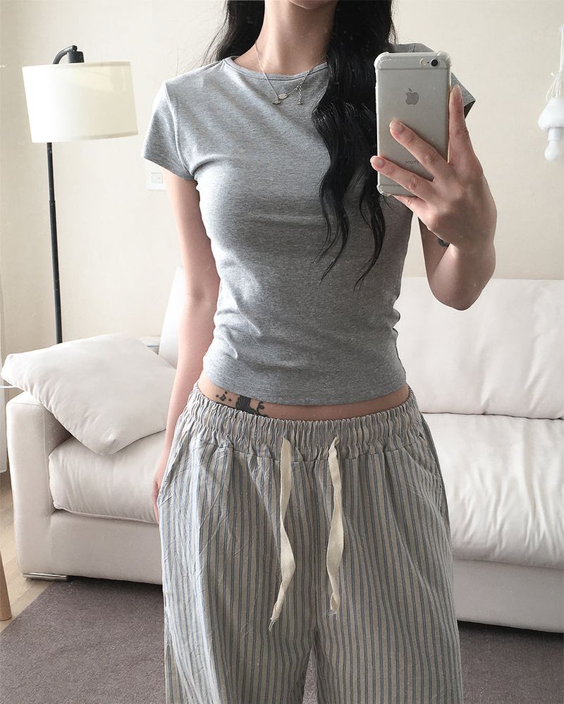 ciiro（シロ）の「キャップショートスリーブ モダールショートスリーブTシャツ(4 colors)（トップス）」