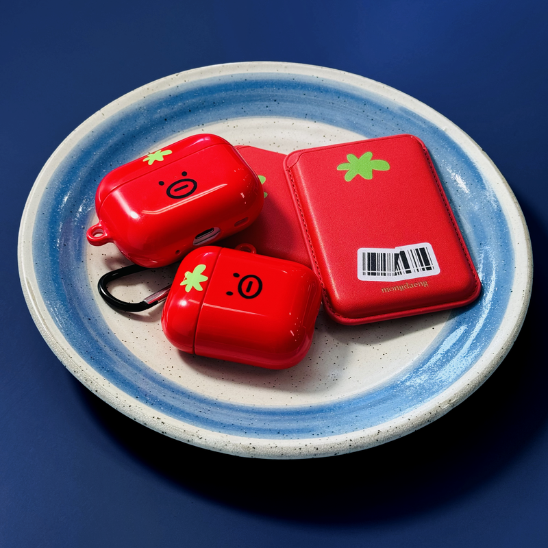 mongdaeng（モンデン）の「トマトマグセーフカードケース（スマホグッズ/小物）」