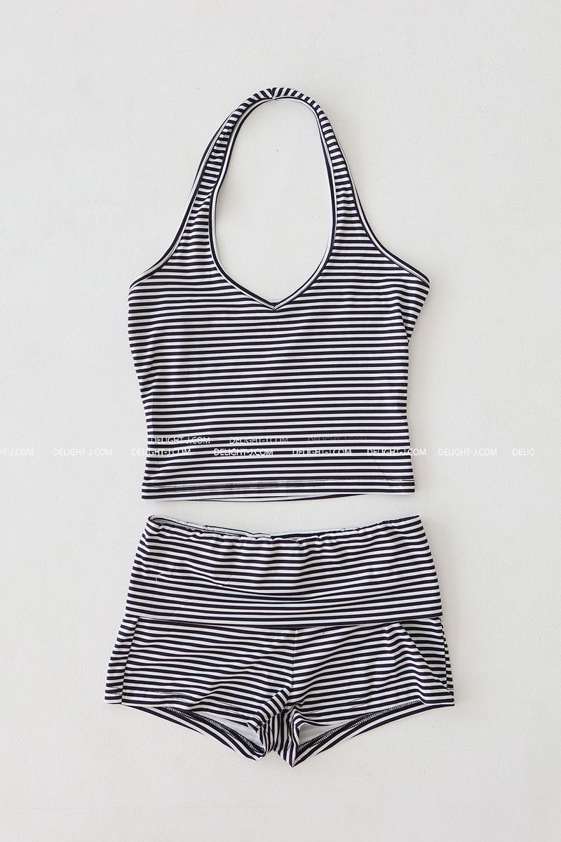 Stripe halterneck & shorts Two-piece set