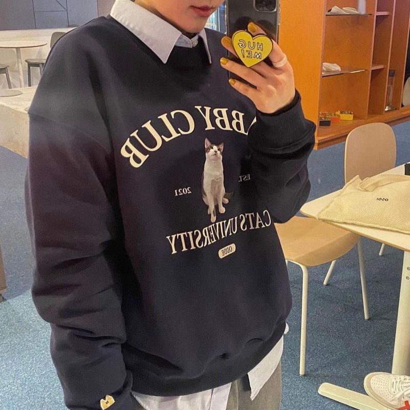 TABBY CAT CLUB SWEATSHIRT NAVY