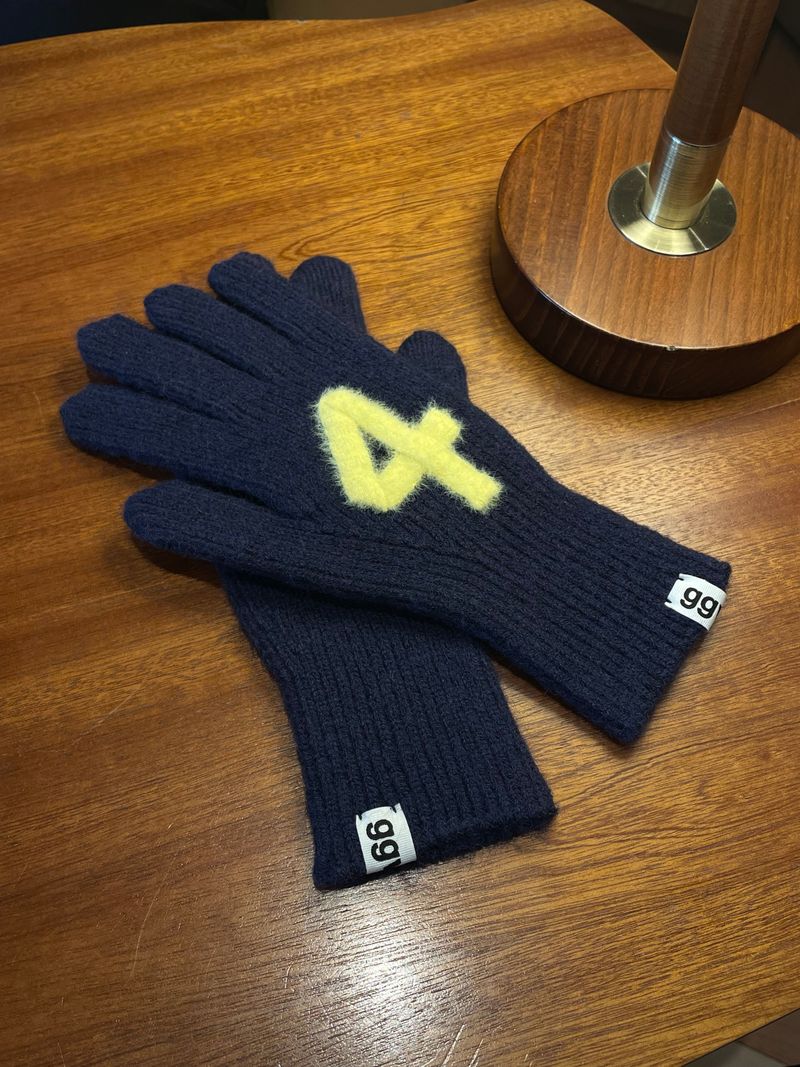CUSTOM INITIAL KNIT RIBBON GLOVES