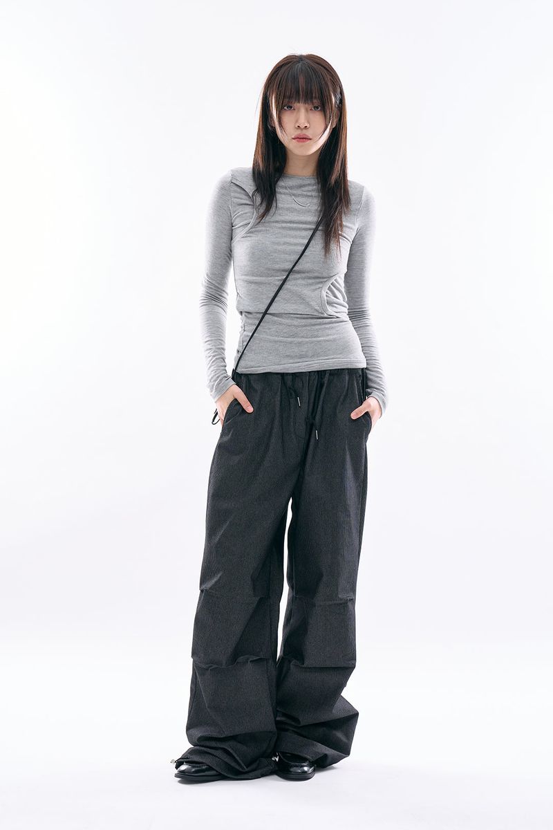 Raucohouse（ラウコハウス）の「Pinstripe wide banding pants（Pants）」