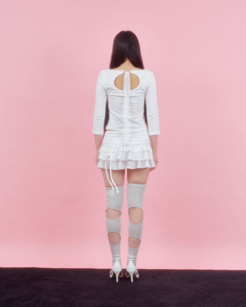 BACK RIBBON STUD T SHIRTS [3colors]