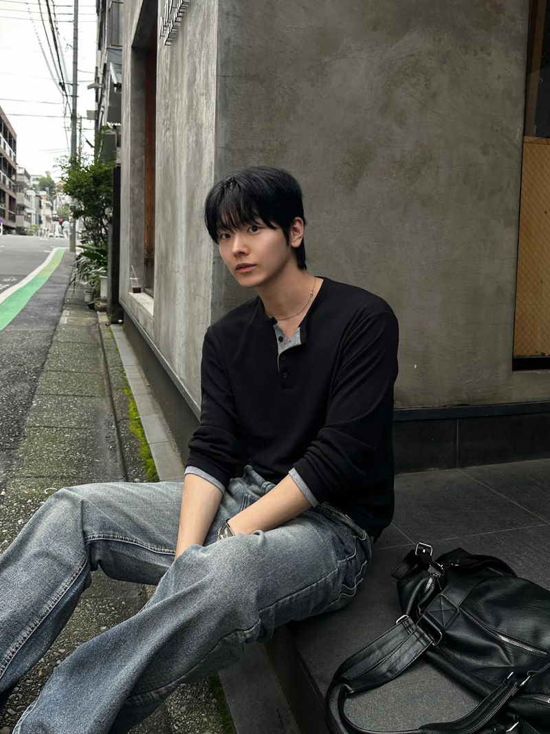 WHAT A LOOK（ワット ア ルック）の「ブランク コントラスト レイヤード リブド ヘンリーネック（トップス）」