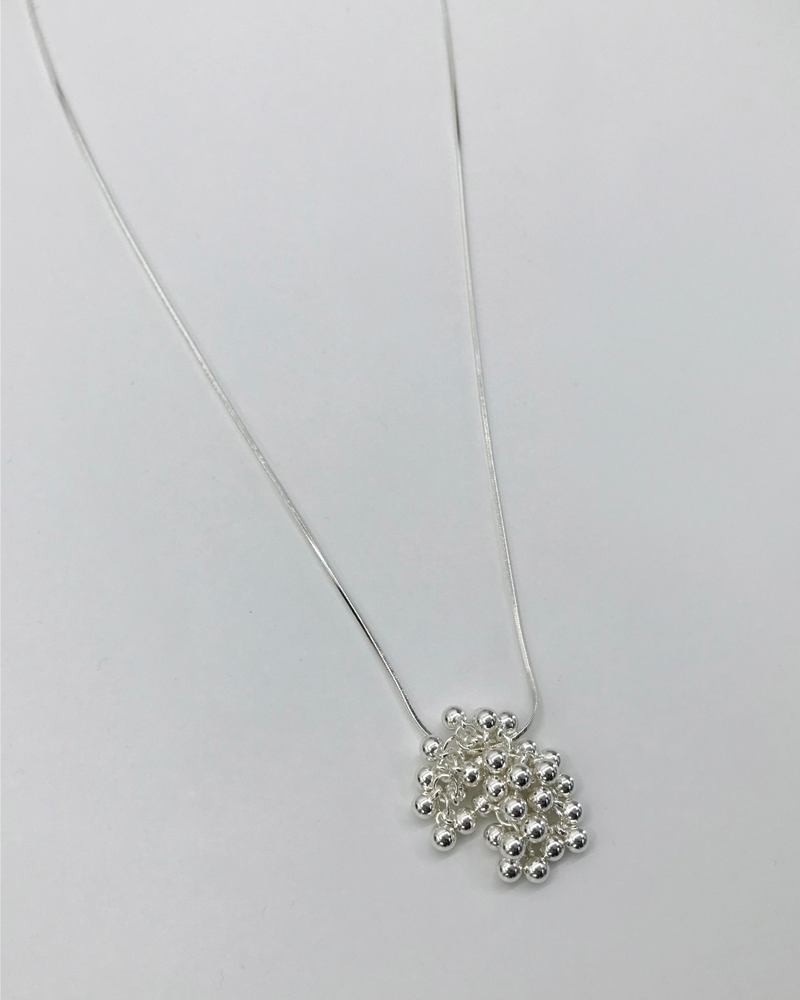 Cluster Necklace (1color)