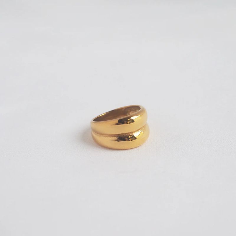 éclater（エクラテ）の「Heloise Double Curved Ring（Accessories）」