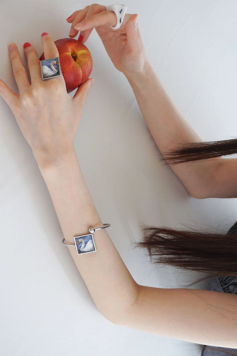 SWAN BRACELET