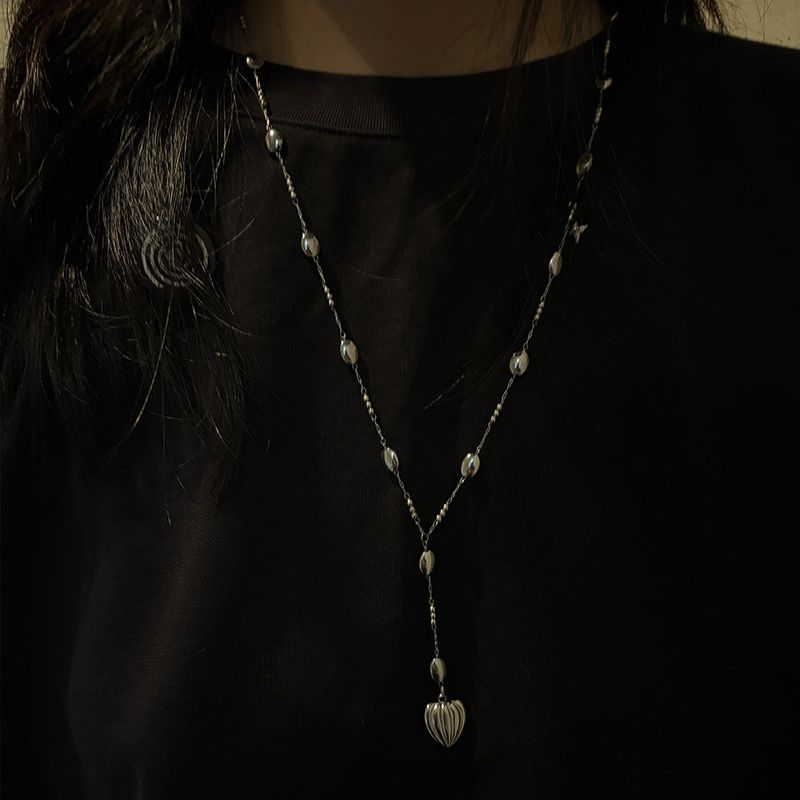 bipi（ビピ）の「antique love necklace（Accessories）」