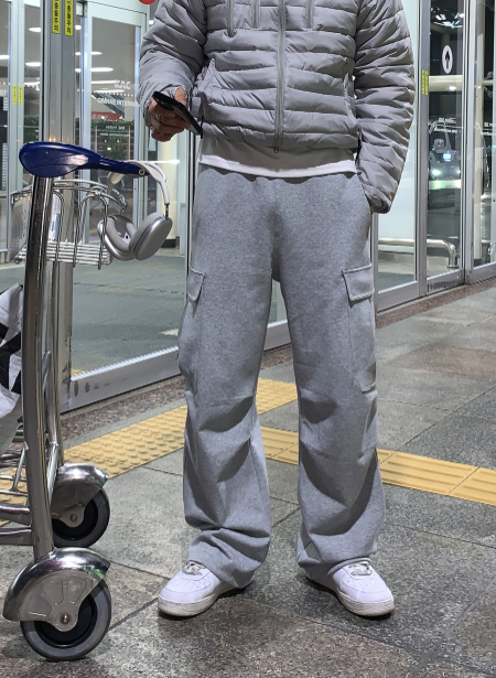 LOOKPLE（ルックプル）の「ネードワンミルウェアワイドカーゴトレーニングパンツ（パンツ）」