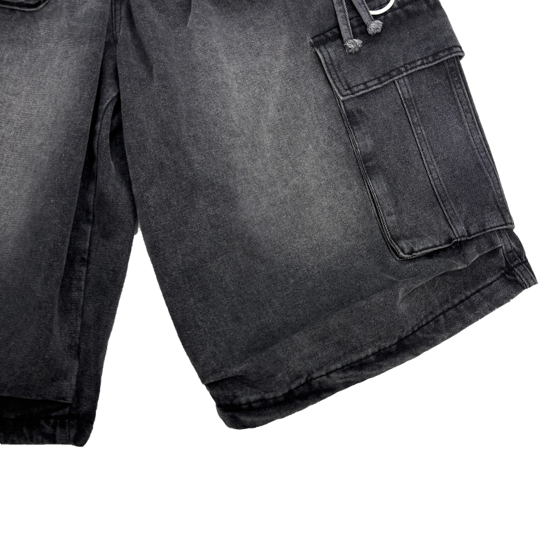 d-ring cargo shorts