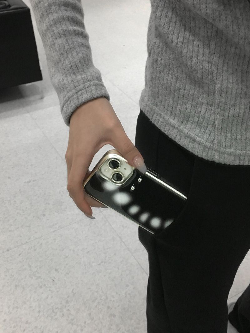 [MADE] PIERCING phone case_Black White
