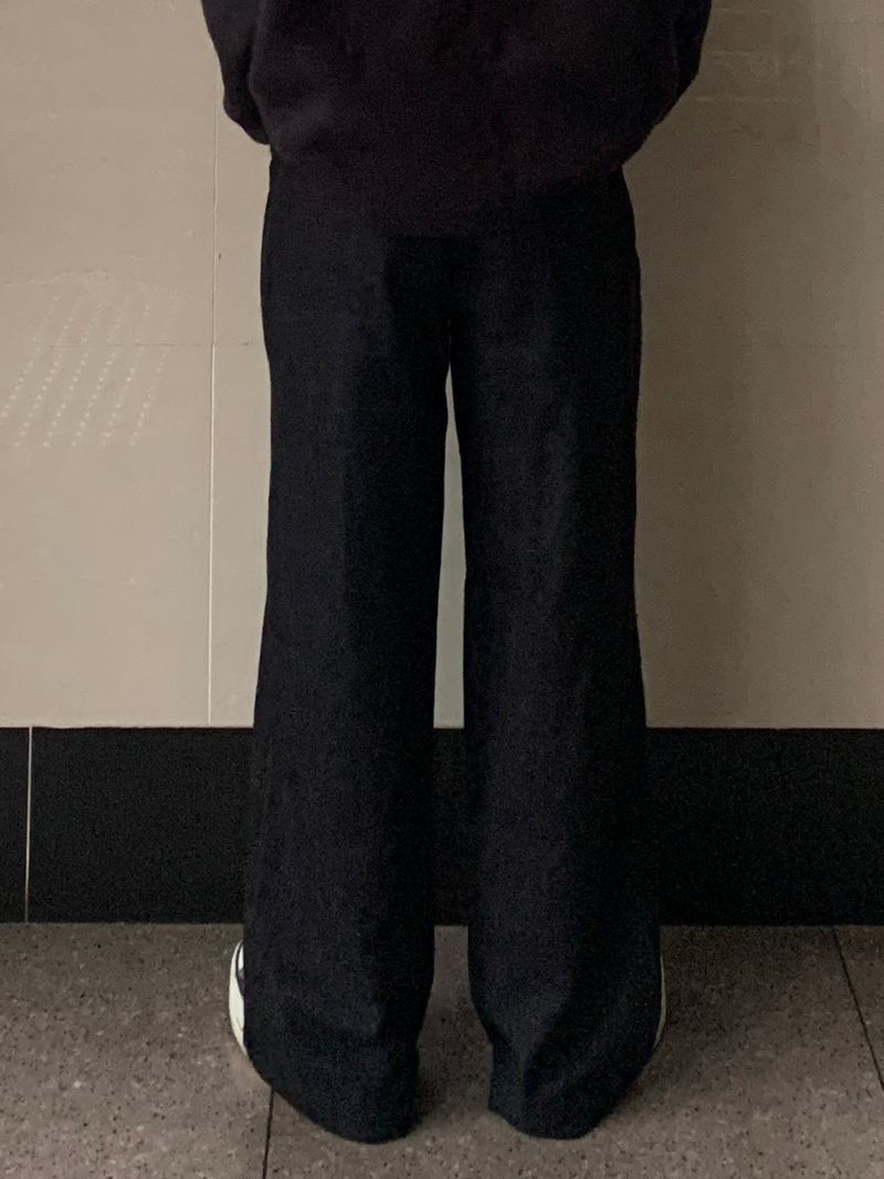 Rivet non-faded wide denim