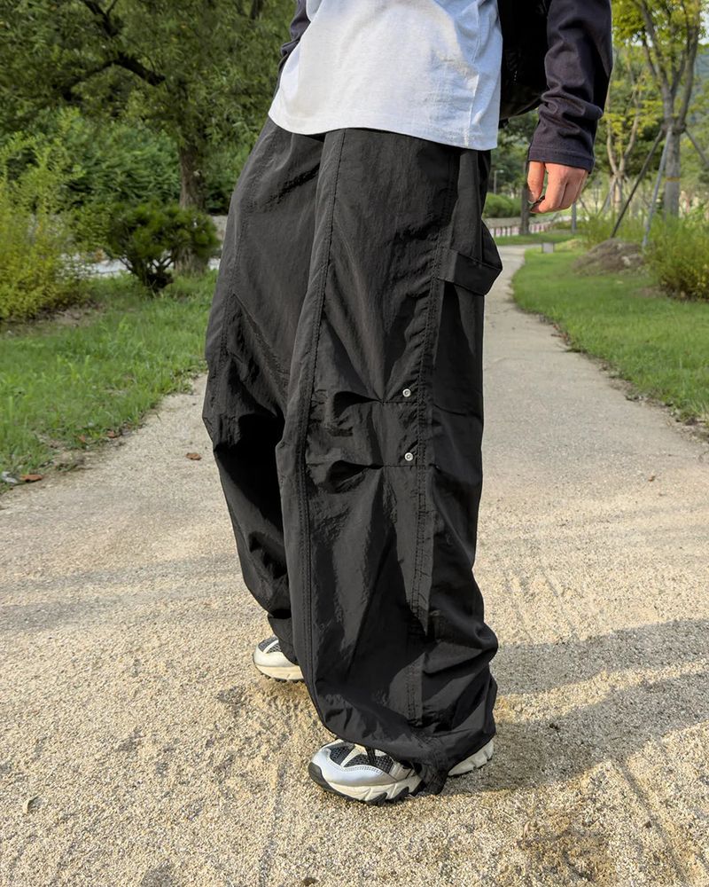 Dock rivet panel nylon pants