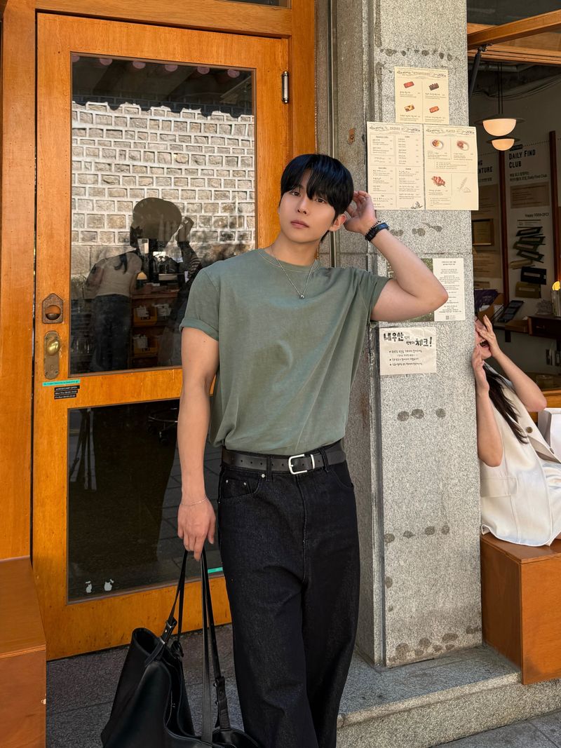 Nonfade pocket stitch denim pants