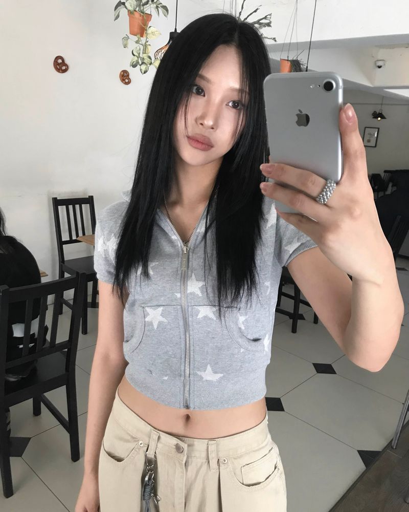 Star short hood jumper