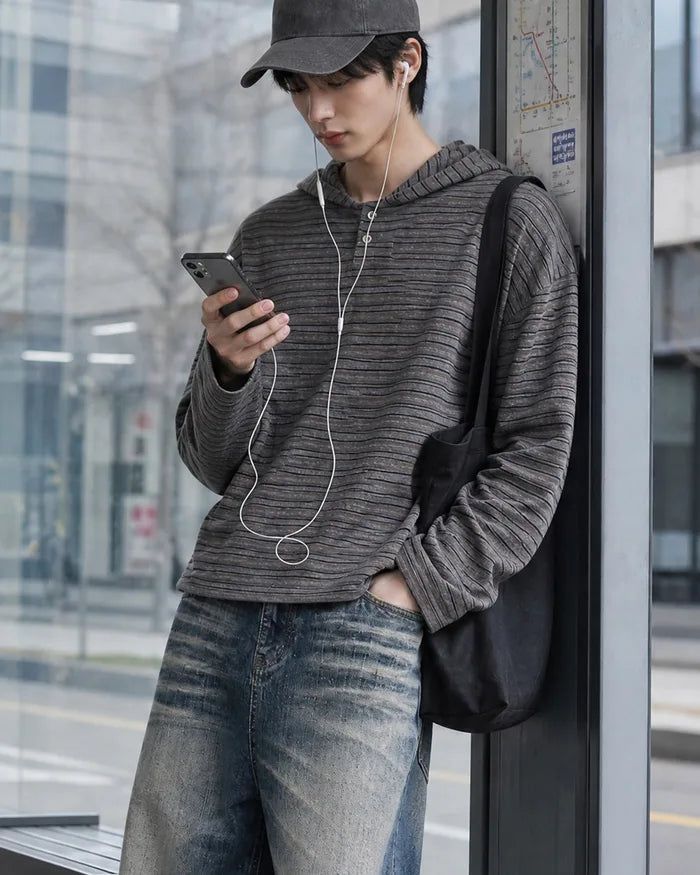 KIXI（キッシー）の「(UNISEX) マルチ ストライプ フード ロングスリーブ（トップス）」