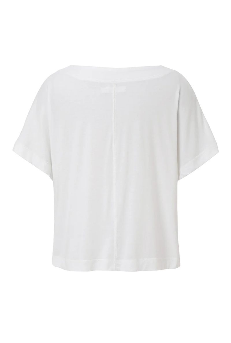 Loose snap tee