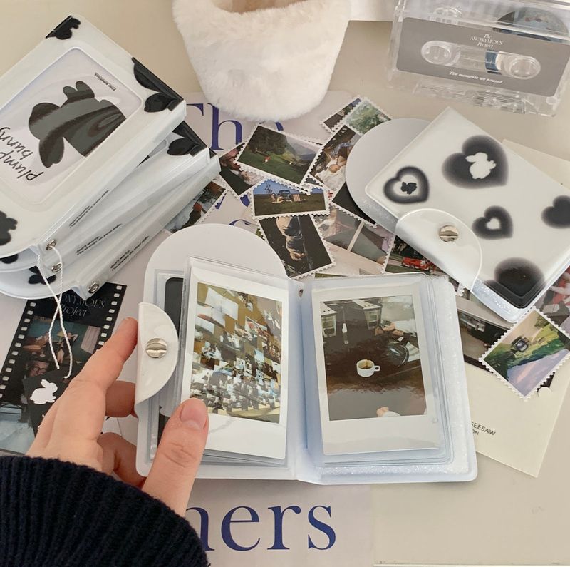 plumpily bunny collect book / white