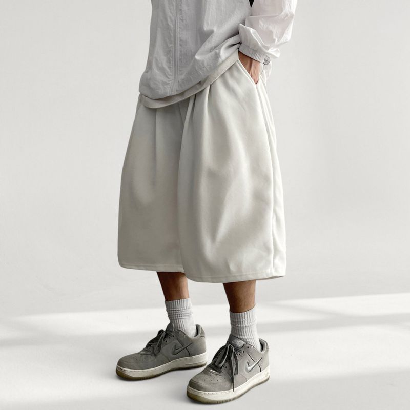 Perk Banding Three-Tuck Training Bermuda Shorts