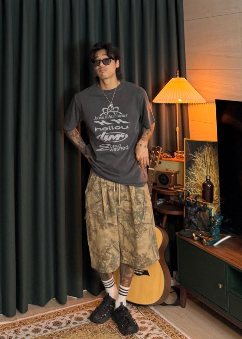 Leaves Carpenter Bermuda Shorts 2COLOR